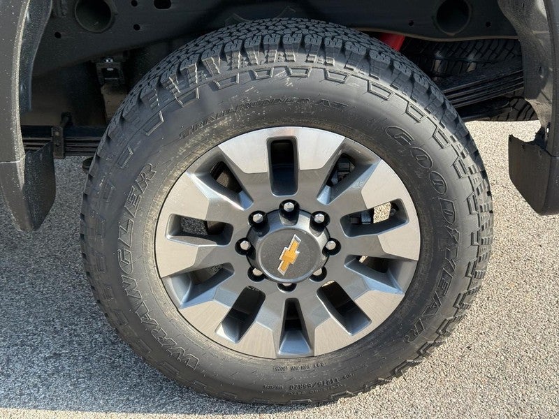 2026 Chevrolet Silverado 2500HD 4WD Crew Cab 159" Custom