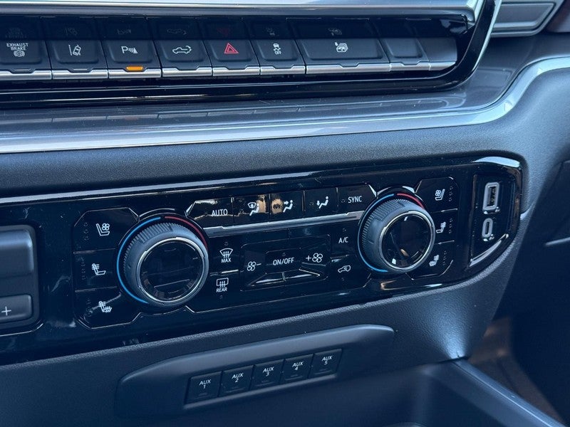 2026 Chevrolet Silverado 3500HD 4WD Crew Cab 172" High Country