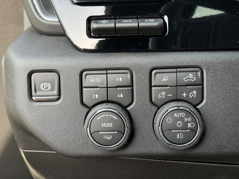 2026 Chevrolet Silverado 3500HD 4WD Crew Cab 172" High Country