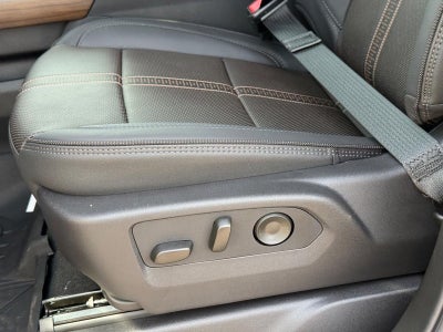 2026 Chevrolet Silverado 3500HD 4WD Crew Cab 172" High Country