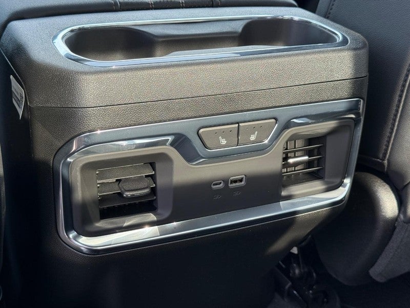 2026 Chevrolet Silverado 3500HD 4WD Crew Cab 172" High Country