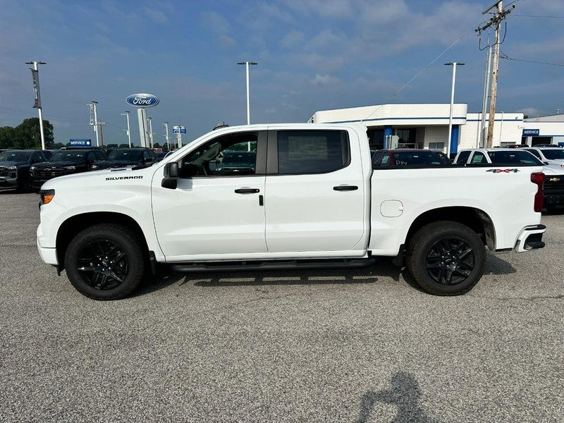 2026 Chevrolet Silverado 1500 4WD Crew Cab 147" Custom