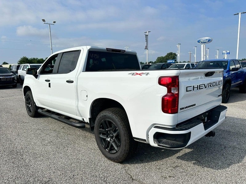 2026 Chevrolet Silverado 1500 4WD Crew Cab 147" Custom