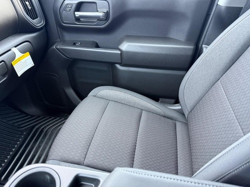 2026 Chevrolet Silverado 1500 4WD Crew Cab 147" Custom