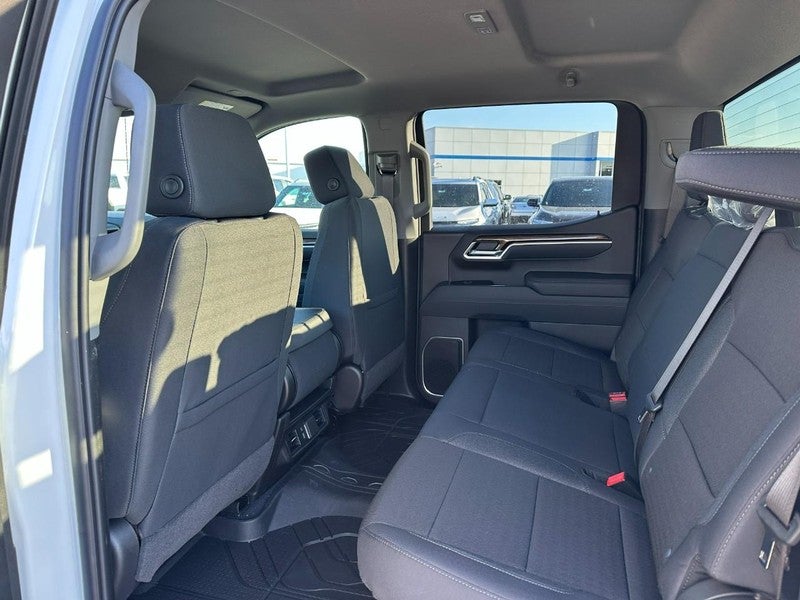 2026 Chevrolet Silverado 1500 4WD Crew Cab 147" LT w/1LT