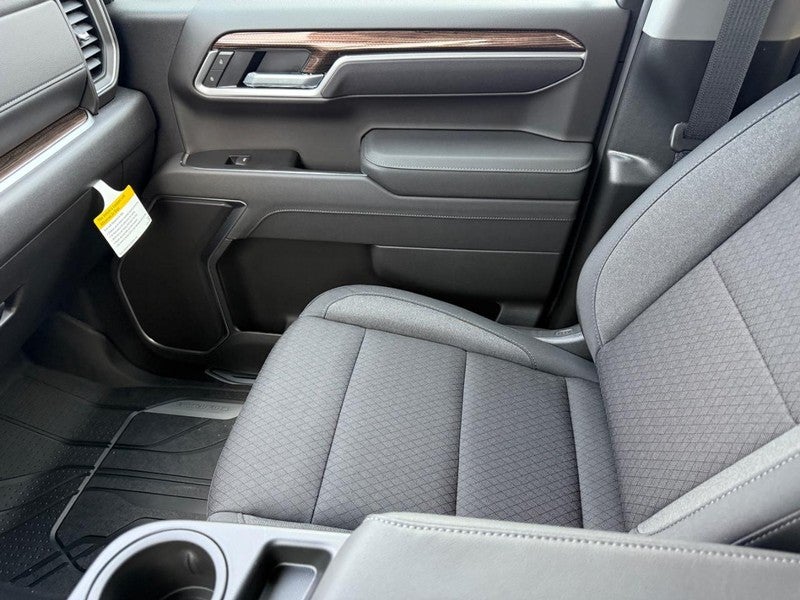 2026 Chevrolet Silverado 1500 4WD Crew Cab 147" RST