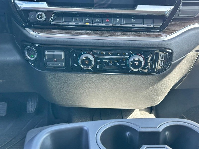 2026 Chevrolet Silverado 1500 4WD Crew Cab 147" RST