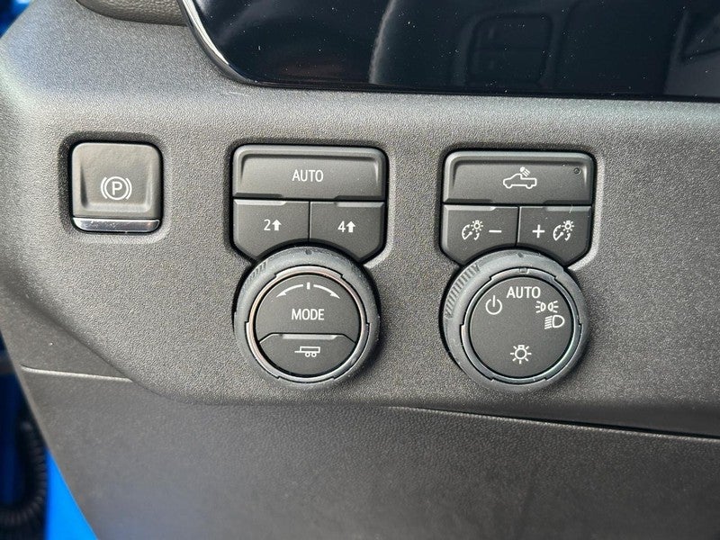 2026 Chevrolet Silverado 1500 4WD Crew Cab 147" LT w/1LT