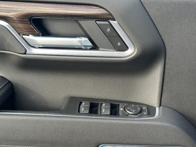 2026 Chevrolet Silverado 1500 4WD Crew Cab 147" LT w/1LT