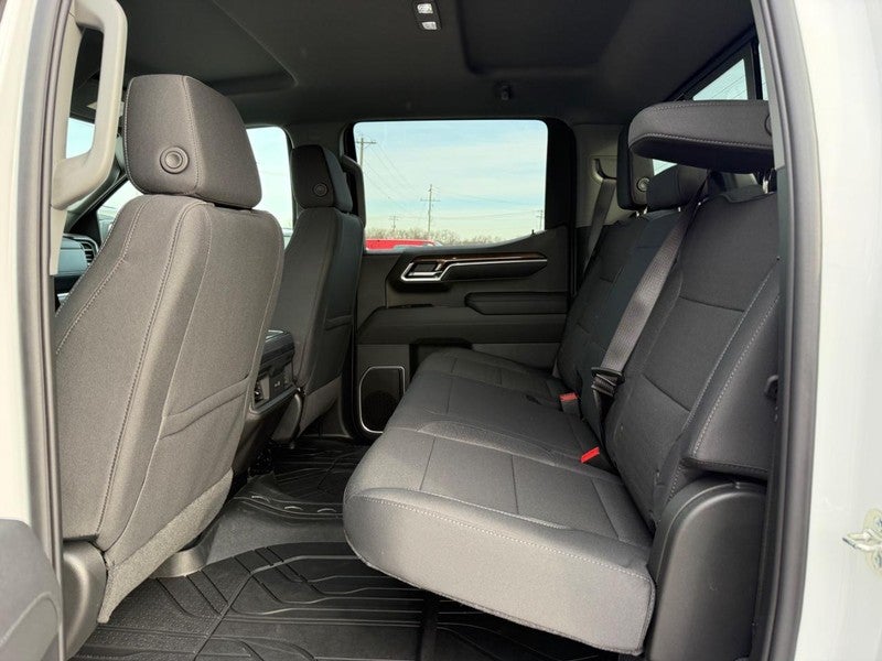 2026 Chevrolet Silverado 1500 4WD Crew Cab 147" RST