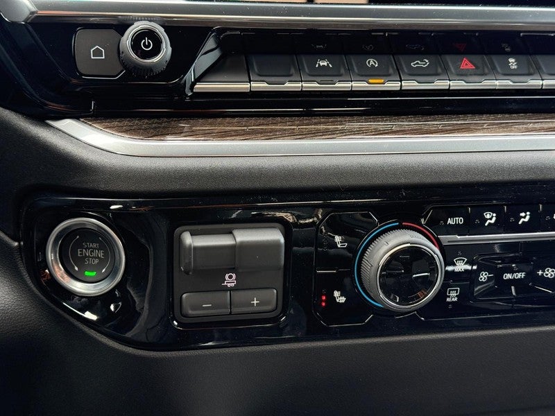 2026 Chevrolet Silverado 1500 4WD Crew Cab 147" RST