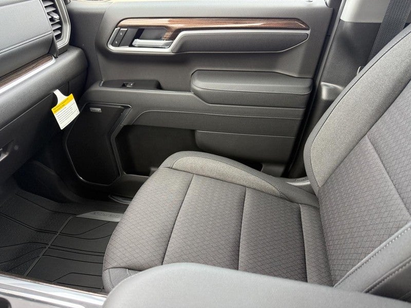 2026 Chevrolet Silverado 1500 4WD Crew Cab 147" RST