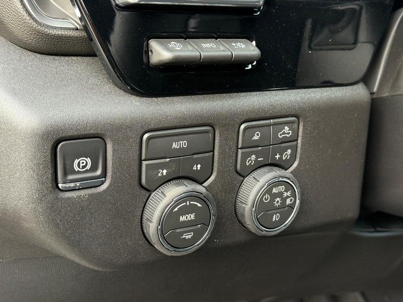 2026 Chevrolet Silverado 1500 4WD Crew Cab 147" LTZ