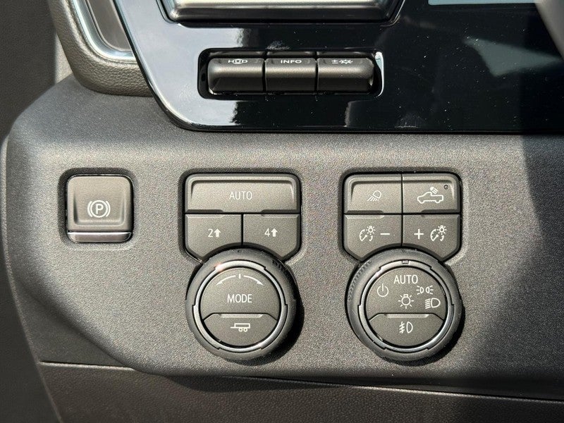 2026 Chevrolet Silverado 1500 4WD Crew Cab 147" LTZ