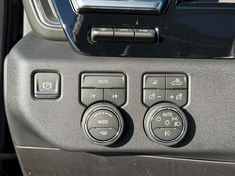 2026 Chevrolet Silverado 1500 4WD Crew Cab 147" LTZ