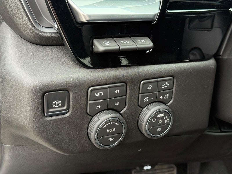 2026 Chevrolet Silverado 1500 4WD Crew Cab 147" LTZ