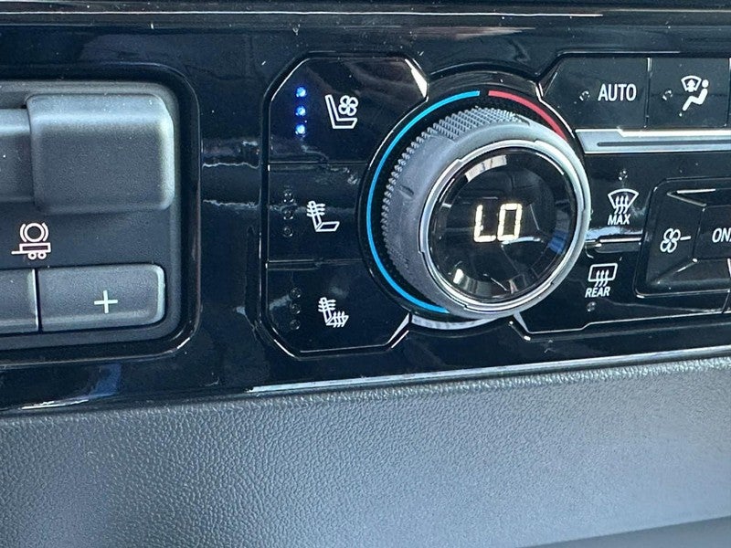 2025 Chevrolet Silverado 1500 4WD Crew Cab 147" LTZ