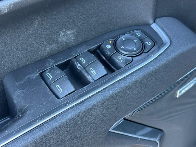 2025 Chevrolet Silverado 1500 4WD Crew Cab 147" LTZ