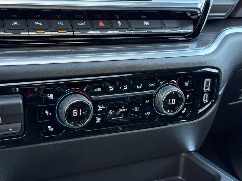 2026 Chevrolet Silverado 1500 4WD Crew Cab 147" High Country