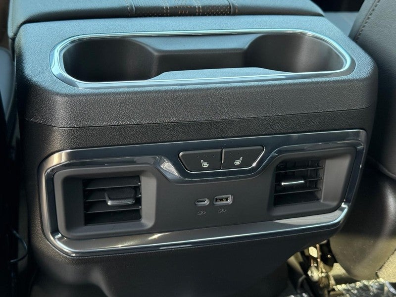 2026 Chevrolet Silverado 1500 4WD Crew Cab 147" High Country