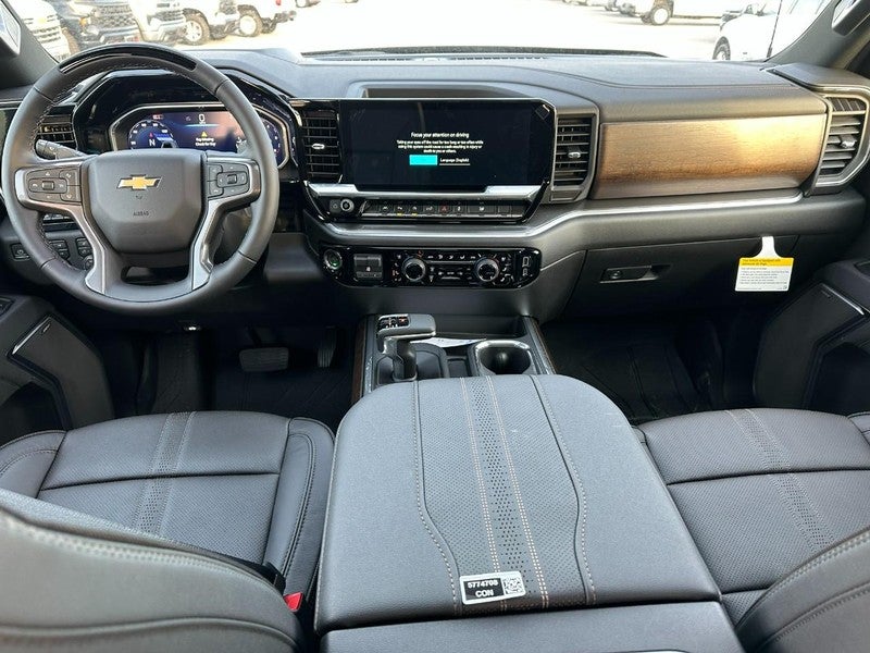 2026 Chevrolet Silverado 1500 4WD Crew Cab 147" High Country