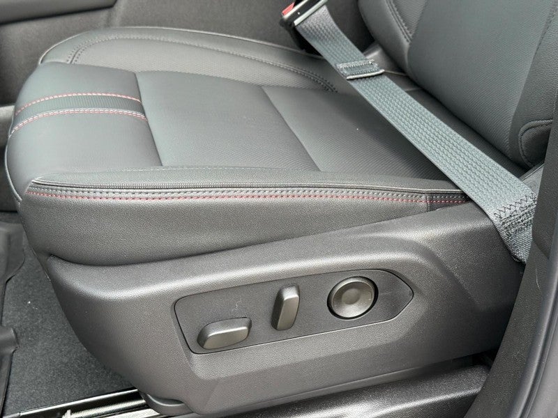 2026 Chevrolet Suburban 4WD 4dr RST