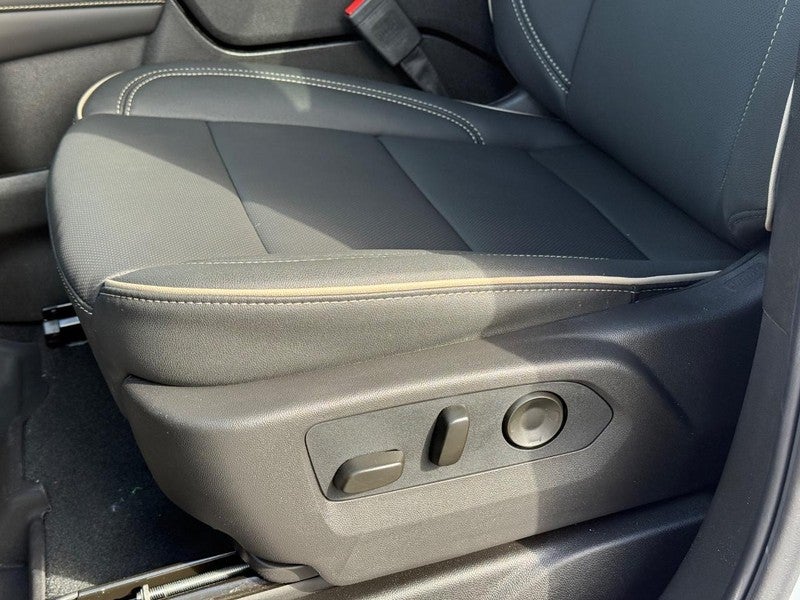 2026 Chevrolet Suburban 4WD 4dr Premier