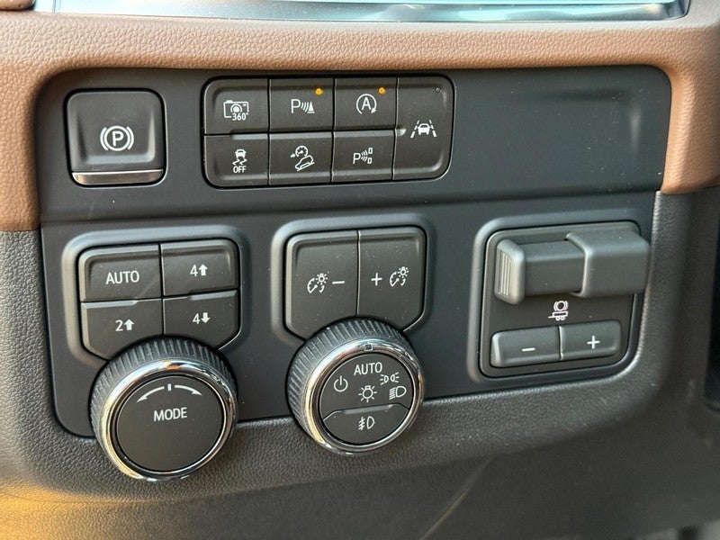 2026 Chevrolet Suburban 4WD 4dr High Country