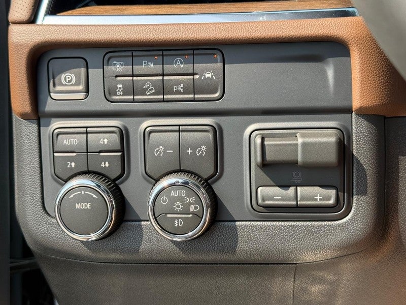 2026 Chevrolet Suburban 4WD 4dr High Country