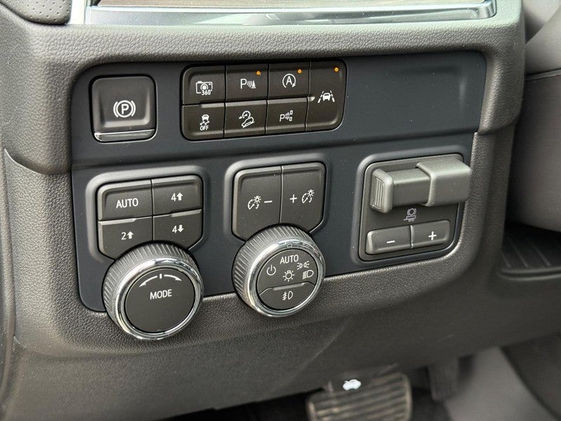 2026 Chevrolet Tahoe 4WD 4dr Premier