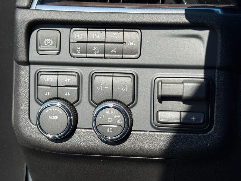 2026 Chevrolet Tahoe 4WD 4dr Premier