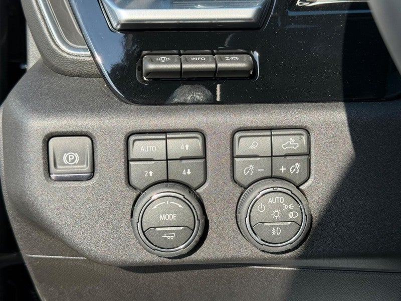 2026 Chevrolet Silverado 3500HD 4WD Crew Cab 159" LTZ