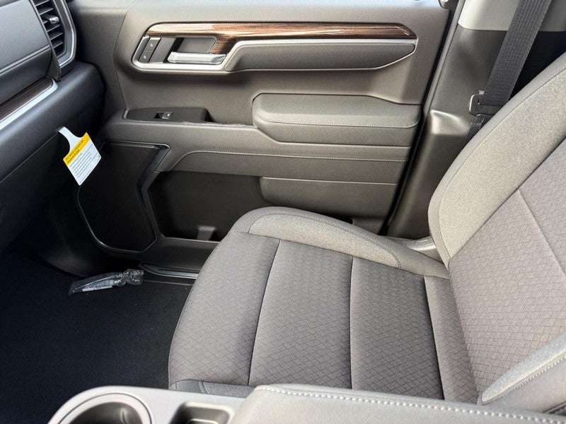 2026 Chevrolet Silverado 1500 4WD Crew Cab 147" LT w/1LT