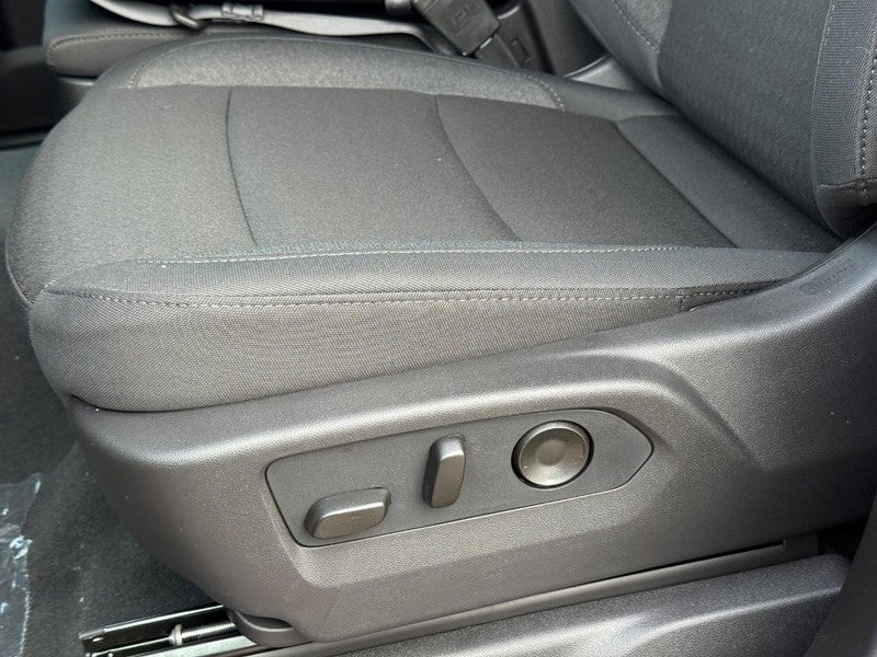 2026 Chevrolet Silverado 1500 4WD Crew Cab 147" LT w/1LT