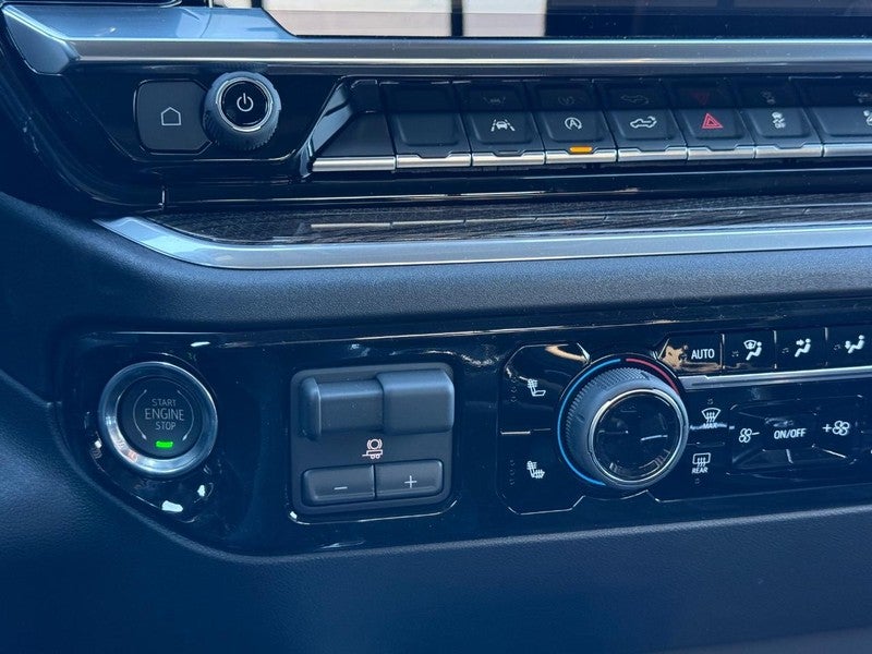 2026 Chevrolet Silverado 1500 4WD Crew Cab 147" RST