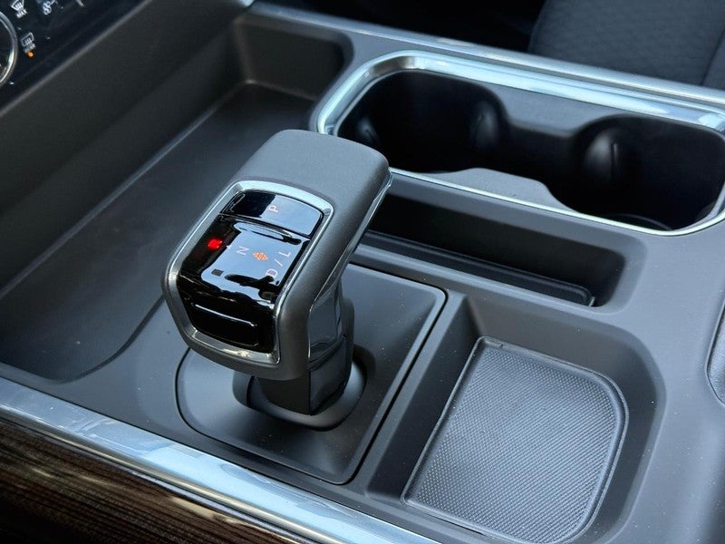 2026 Chevrolet Silverado 1500 4WD Crew Cab 147" RST