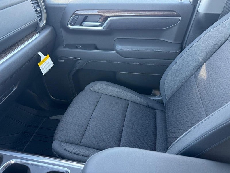 2026 Chevrolet Silverado 1500 4WD Crew Cab 147" RST