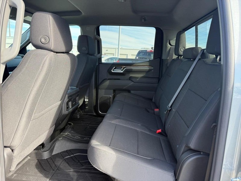 2026 Chevrolet Silverado 1500 4WD Crew Cab 147" RST