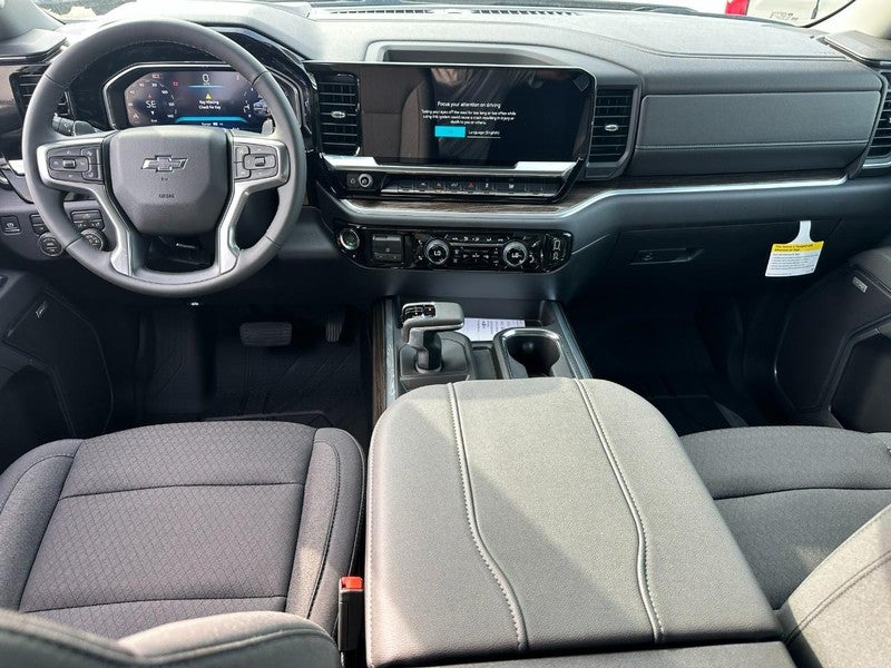 2026 Chevrolet Silverado 1500 4WD Crew Cab 147" RST
