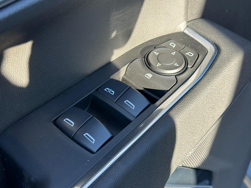 2026 Chevrolet Silverado 1500 4WD Crew Cab 147" LT w/1LT