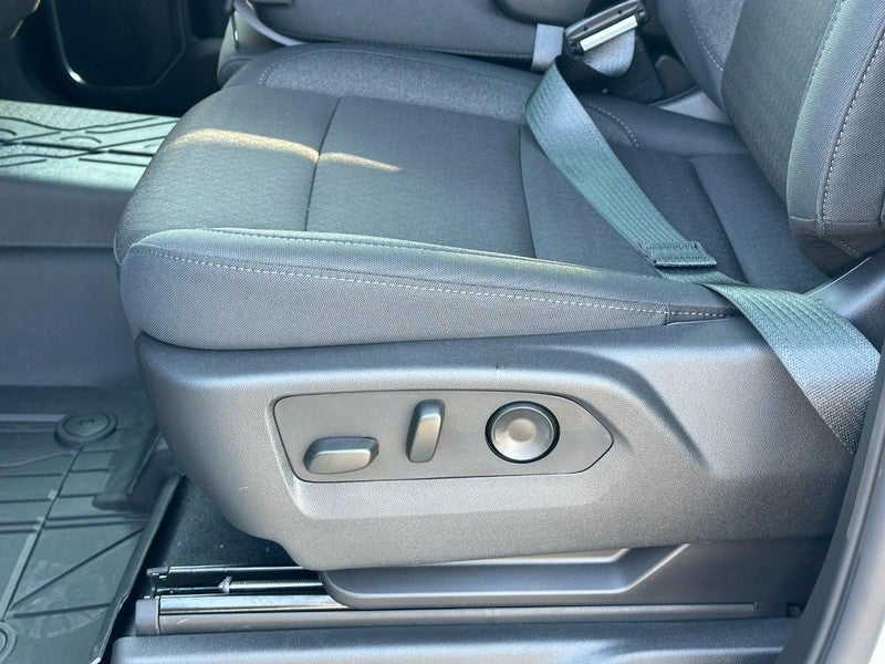 2025 Chevrolet Silverado 1500 4WD Crew Cab 147" RST