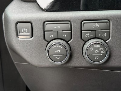 2026 Chevrolet Silverado 1500 4WD Crew Cab 147" RST