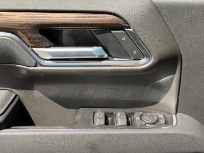 2026 Chevrolet Silverado 1500 4WD Crew Cab 147" RST