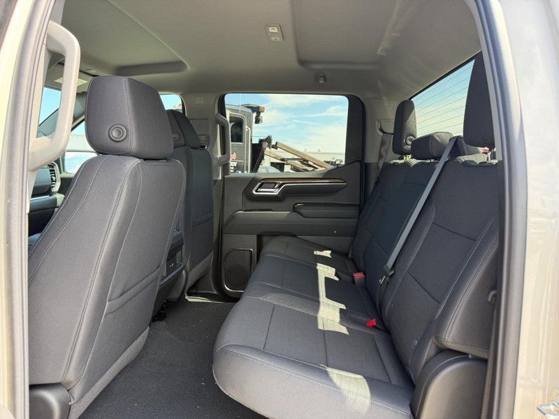 2026 Chevrolet Silverado 1500 4WD Crew Cab 147" RST