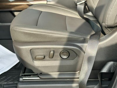 2026 Chevrolet Silverado 1500 4WD Crew Cab 157" RST