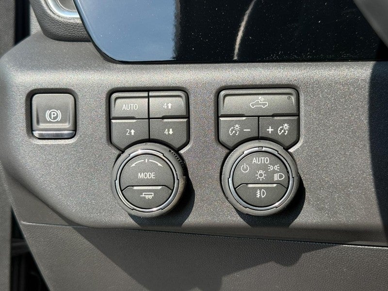 2026 Chevrolet Silverado 1500 4WD Crew Cab 147" LT Trail Boss