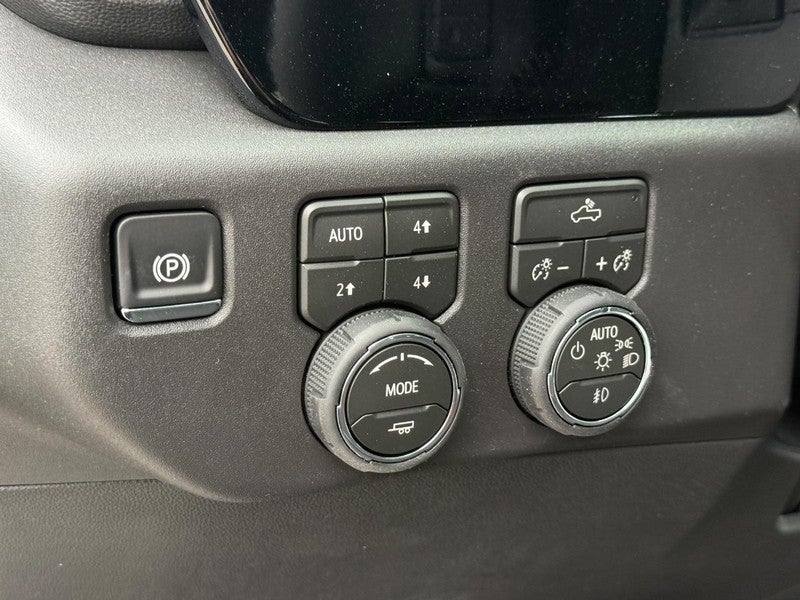 2026 Chevrolet Silverado 1500 4WD Crew Cab 147" LT Trail Boss