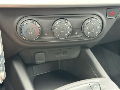 2026 Chevrolet Trax FWD 4dr LS