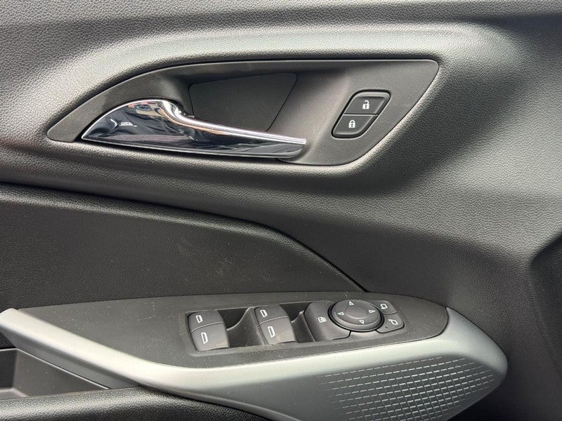 2026 Chevrolet Trax FWD 4dr LS