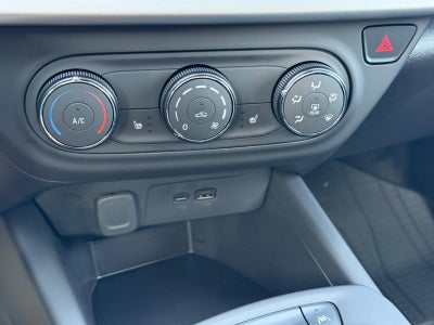 2026 Chevrolet Trax FWD 4dr LS